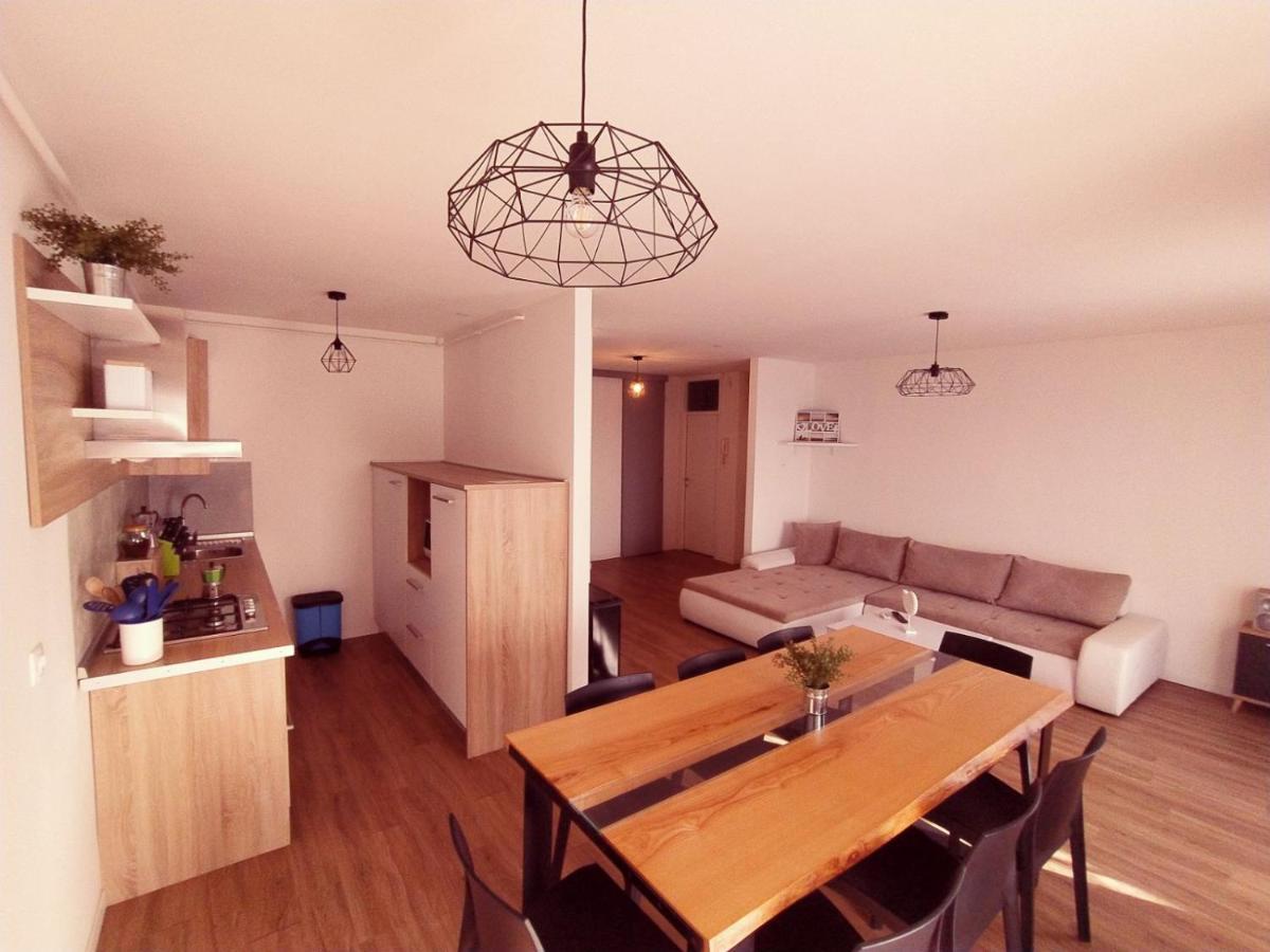 Apartment Tramonto Stoja Пула Екстер'єр фото